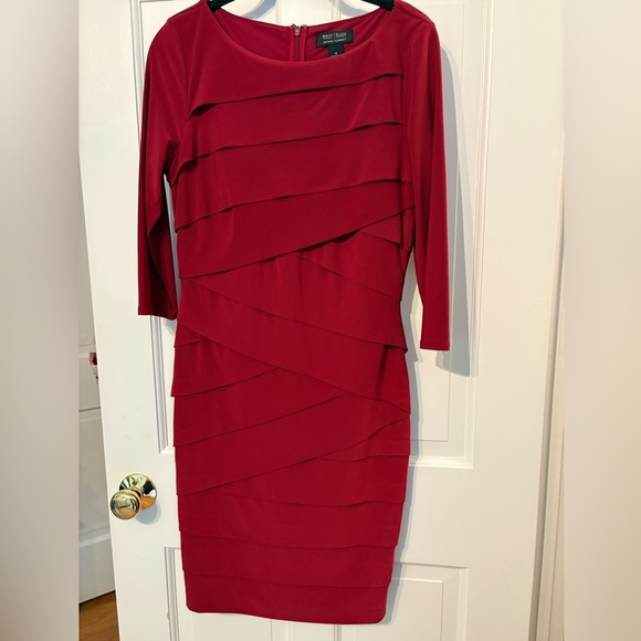 White House Black Market Red Asymmetrical Tiered Bodycon Dress - size 10 - Picture 1 of 5